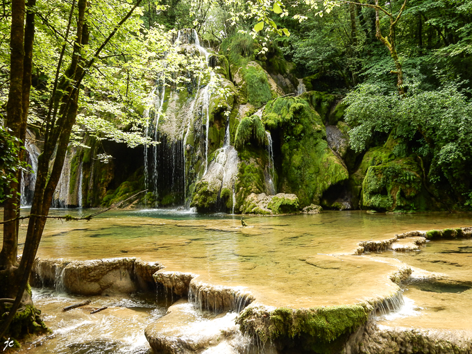 à la cascade des Tufs