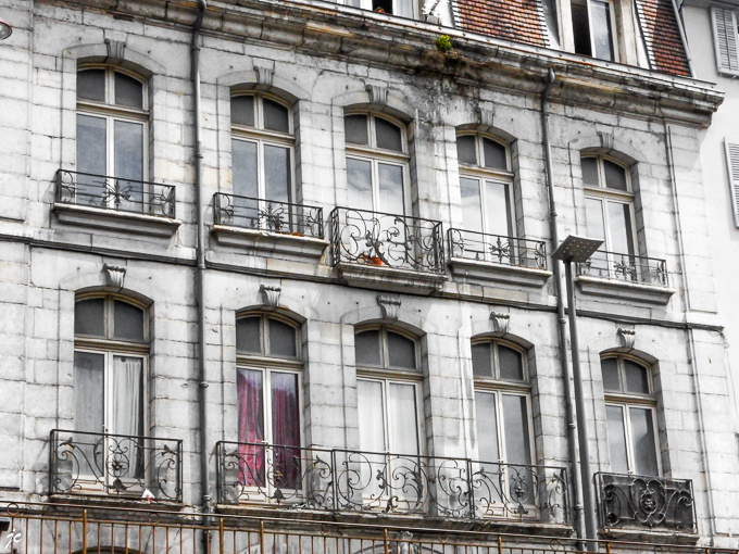 les grilles de balcon ouvragées