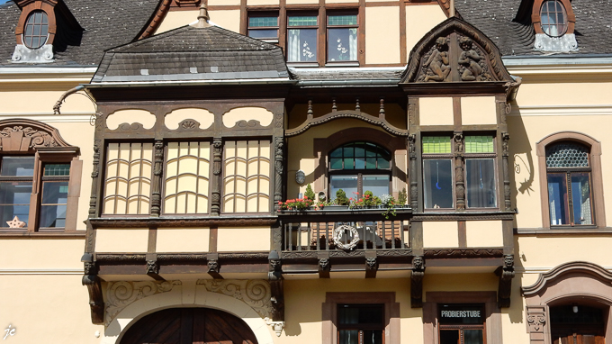 sur les bords de la Moselle à Hatzenport