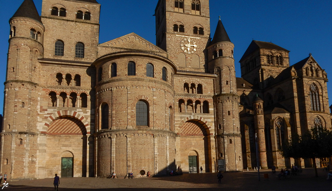 la cathédrale à Trèves