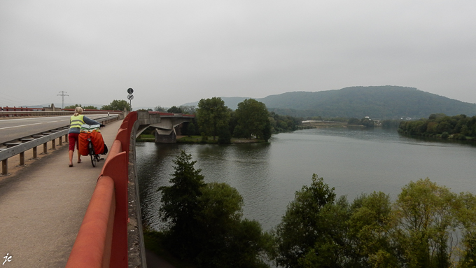 Simone à la confluence de la Sarre et de la Moselle