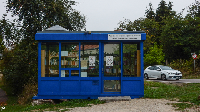 l'armoire aux livres du pays des trois frontières en France