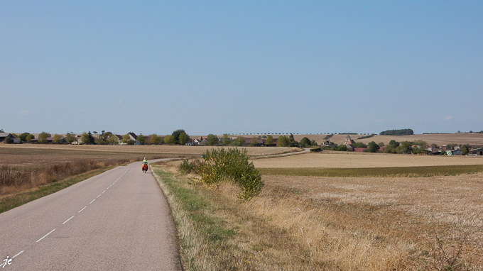 sur la D11 entre le lieudit Vau de Suchy et Joux la Ville