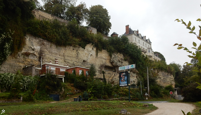 à Mont Louis sur Loire