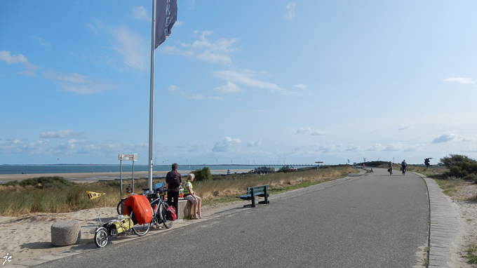 Froukje et Simone sur la digue