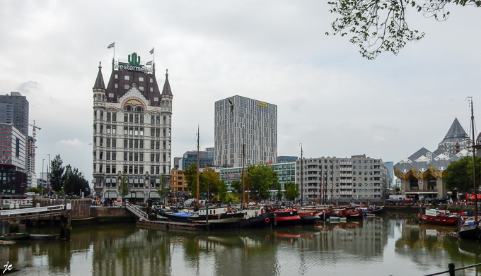 architecture et bateaux à Rotterdam